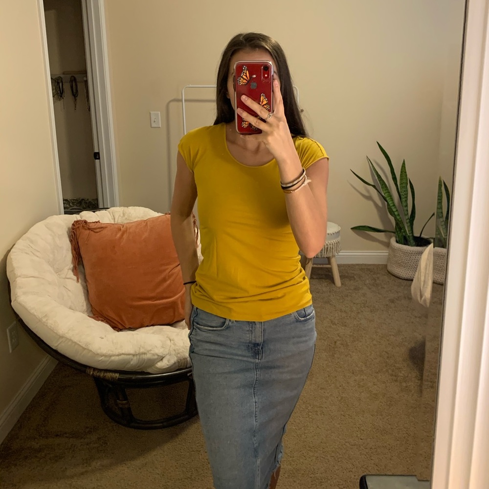 DOWNEAST mustard yellow cap sleeve t-shirt